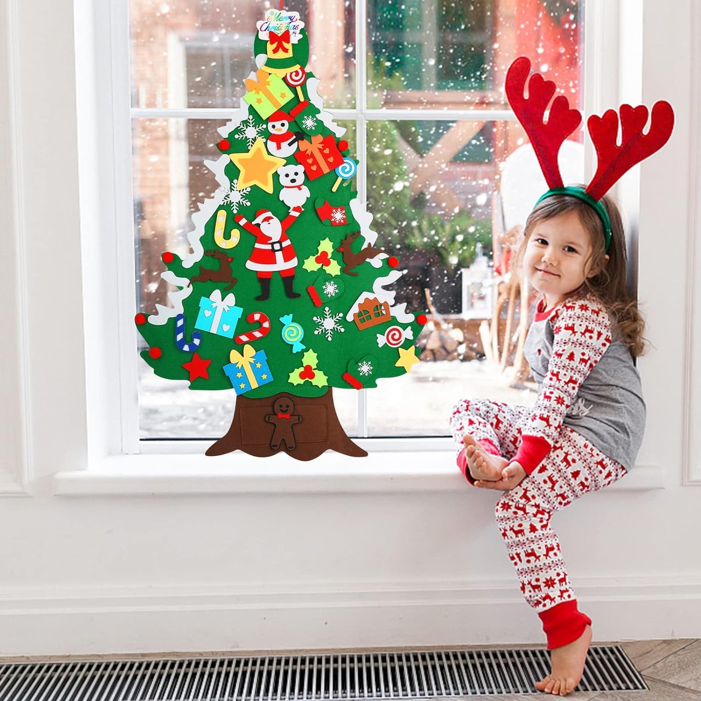 Glanzvoller Weihnachtszauber - Der eigene Weihnachtsbaum für die Kleinen
