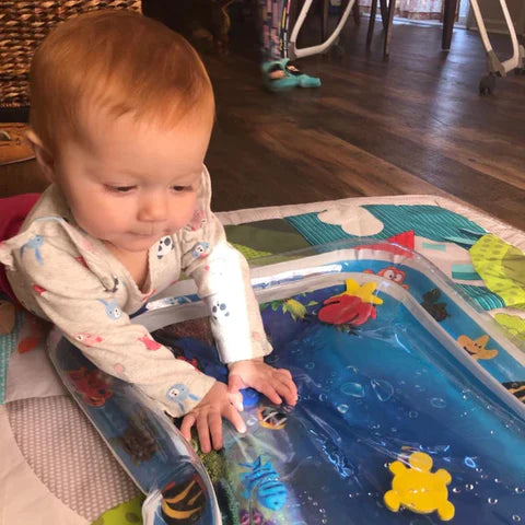 PlanschTraum™ - Wasserspaßmatte für spielerische Bauchzeit